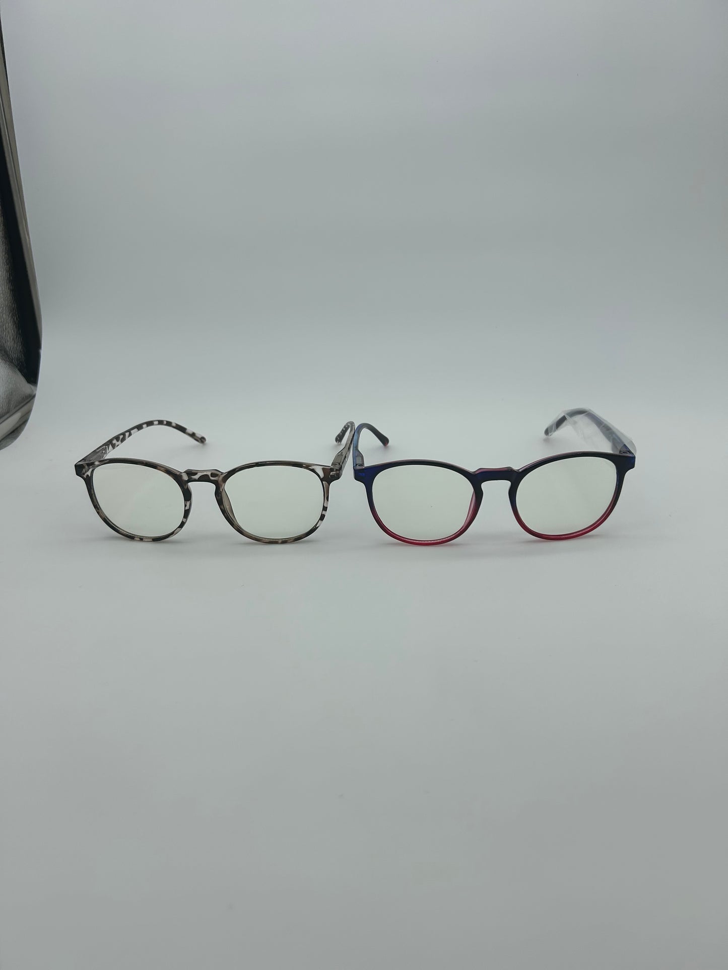 IBOANN Blue Light Glasses – Stylish Eyewear for Women & Men